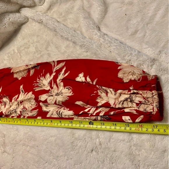 Cotton Candy Tunic Top Large Red Taupe Floral 100% Rayon Keyhole Flowy Boho - Picture 16 of 16